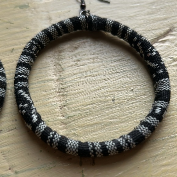 Black and White Hoop Earrings - Picture 2 of 3